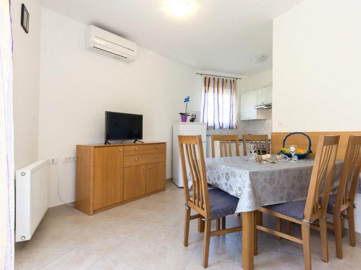 Apartment Andrea - Mod140 By Interhome Martina Exterior foto